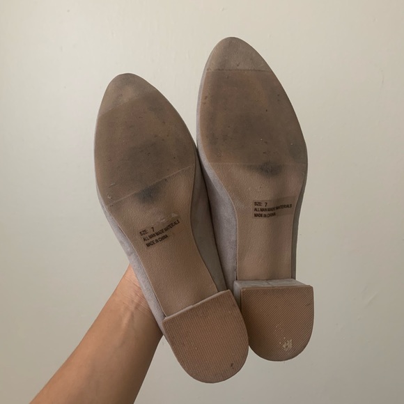 LITTLE HEEL PUMPS. - Picture 4 of 4